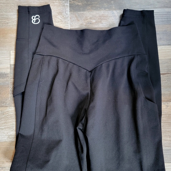 Sold - Picture 3 of 5